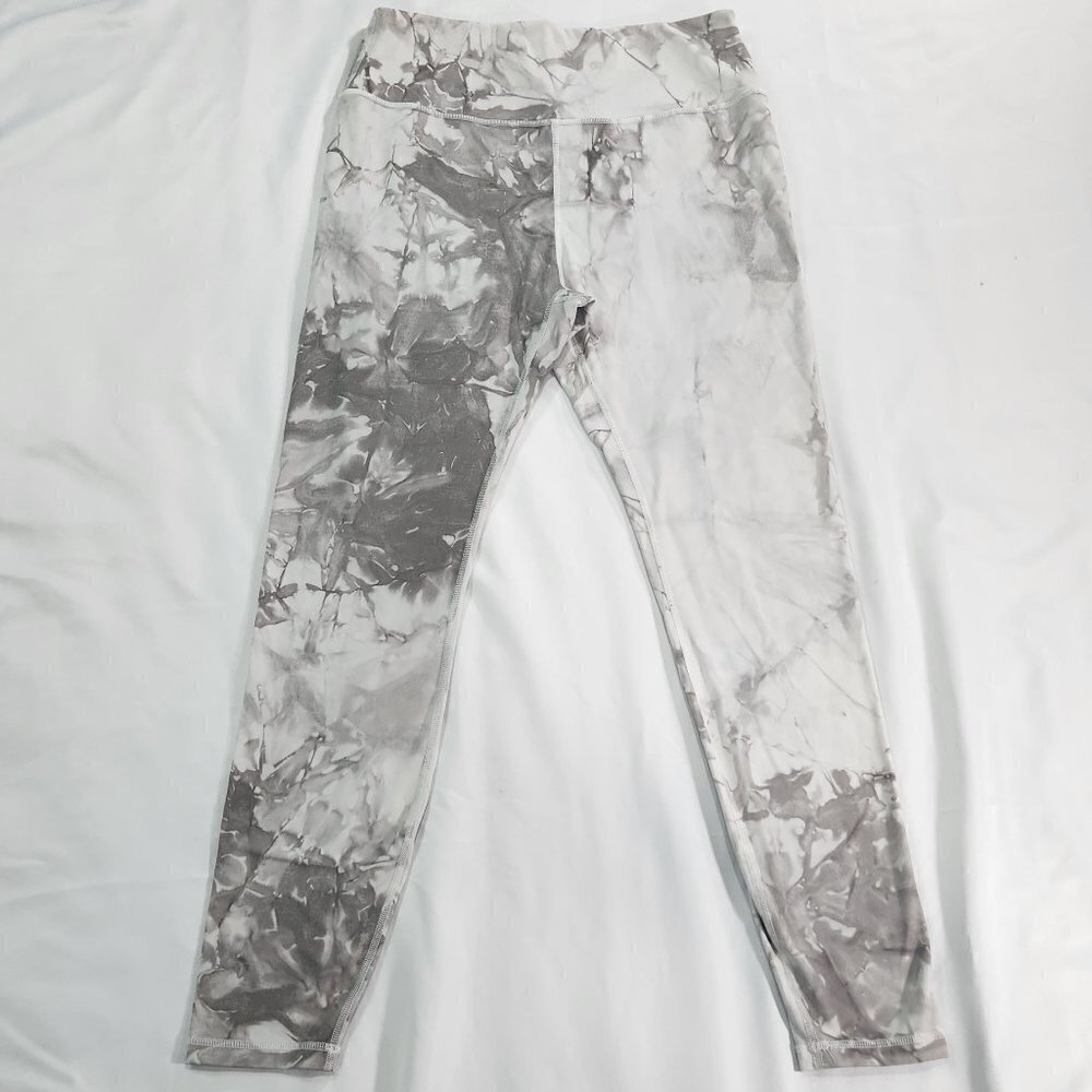 SAVVI Fit Indi Gray Tie Dye  Leggings, Size Large   Lot A